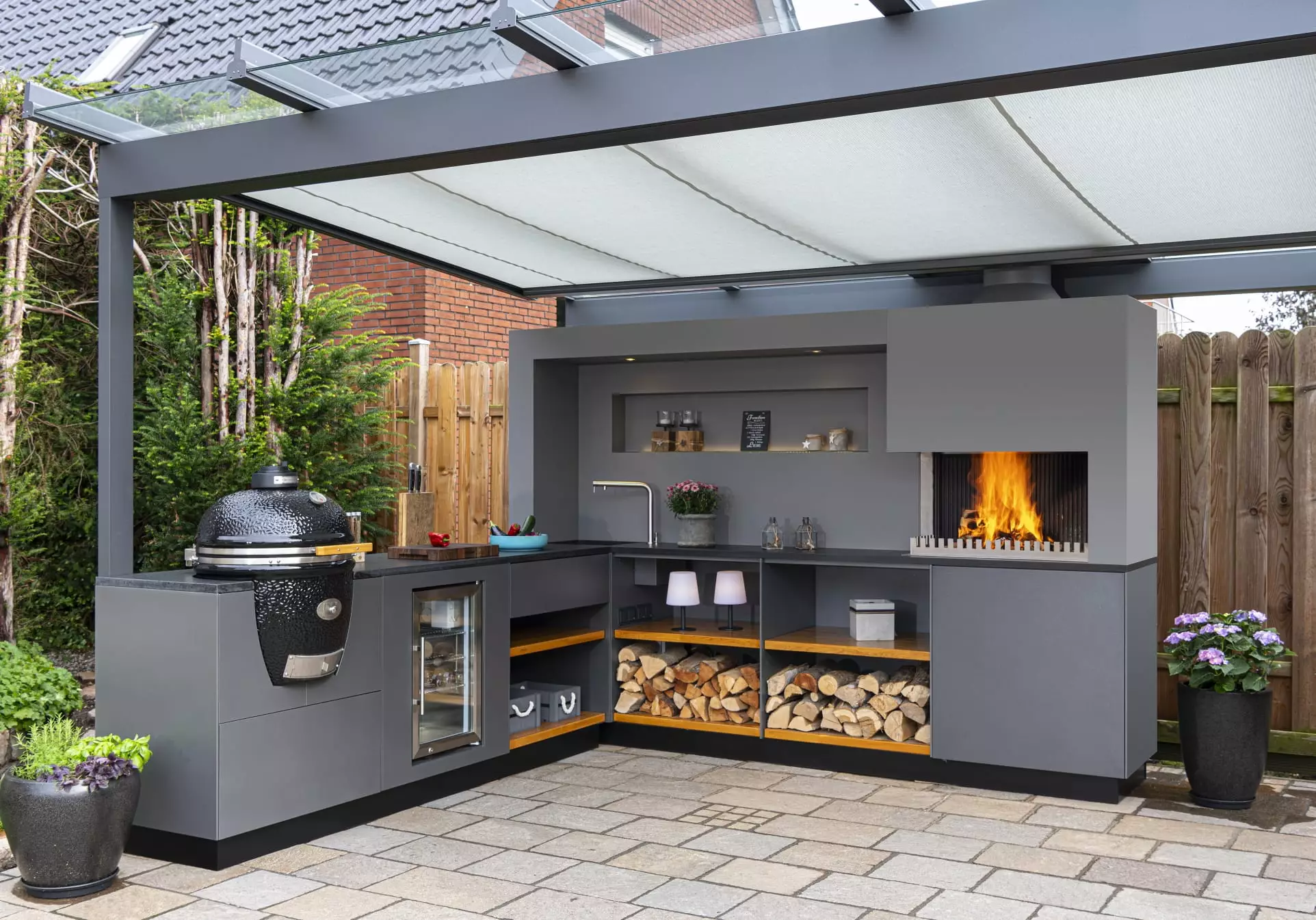 Six Best Ideas For Outdoor Kitchen