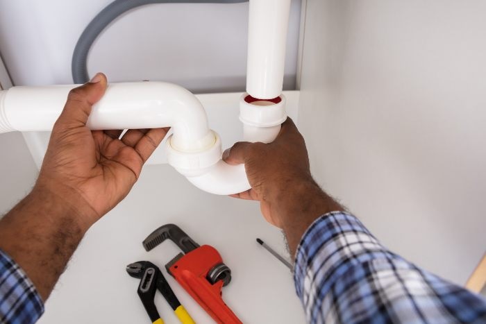 What are the Steps to Work as a Plumber?